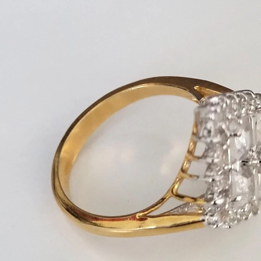 Womens Gold Tone White Rhinestones Diamond Shape Cluster Fashion Ring Size 8 - Picture 5 of 6